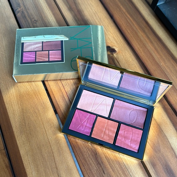 NARS Other - NARS PURE LUXURY LIGHT REFLECTIVE PALETTE